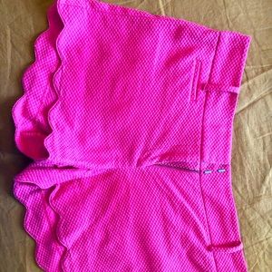 Sz 8 Anne Taylor Loft pink scalloped shorts